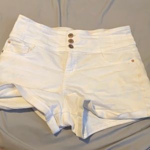 Whit shorts